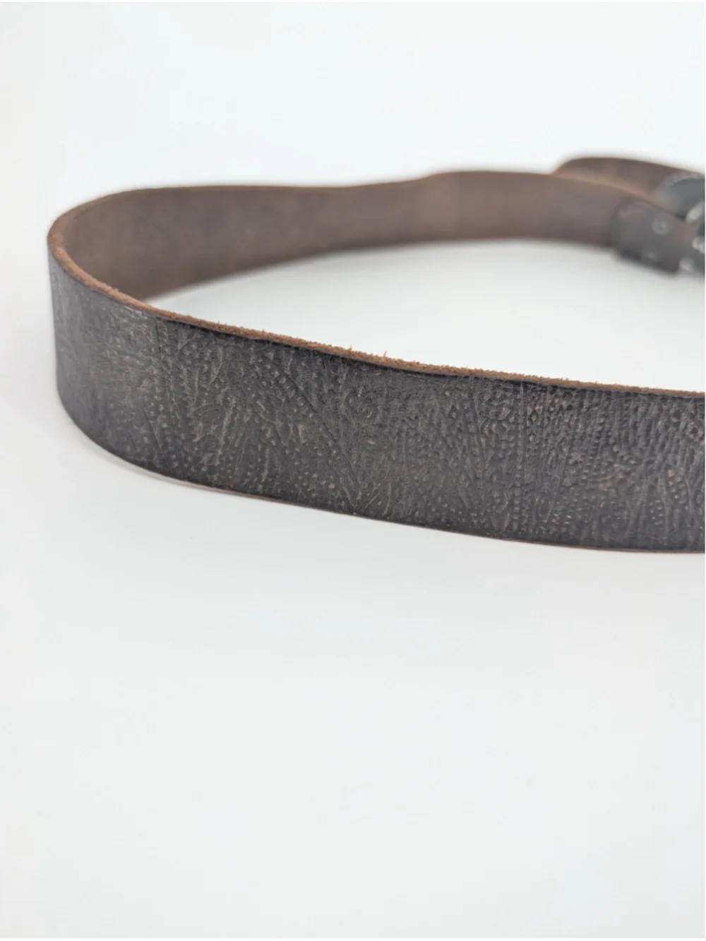 Fossil BT2918001 Brown Tooled Leather Belt Rhinestone Concho Buckle Boho Western